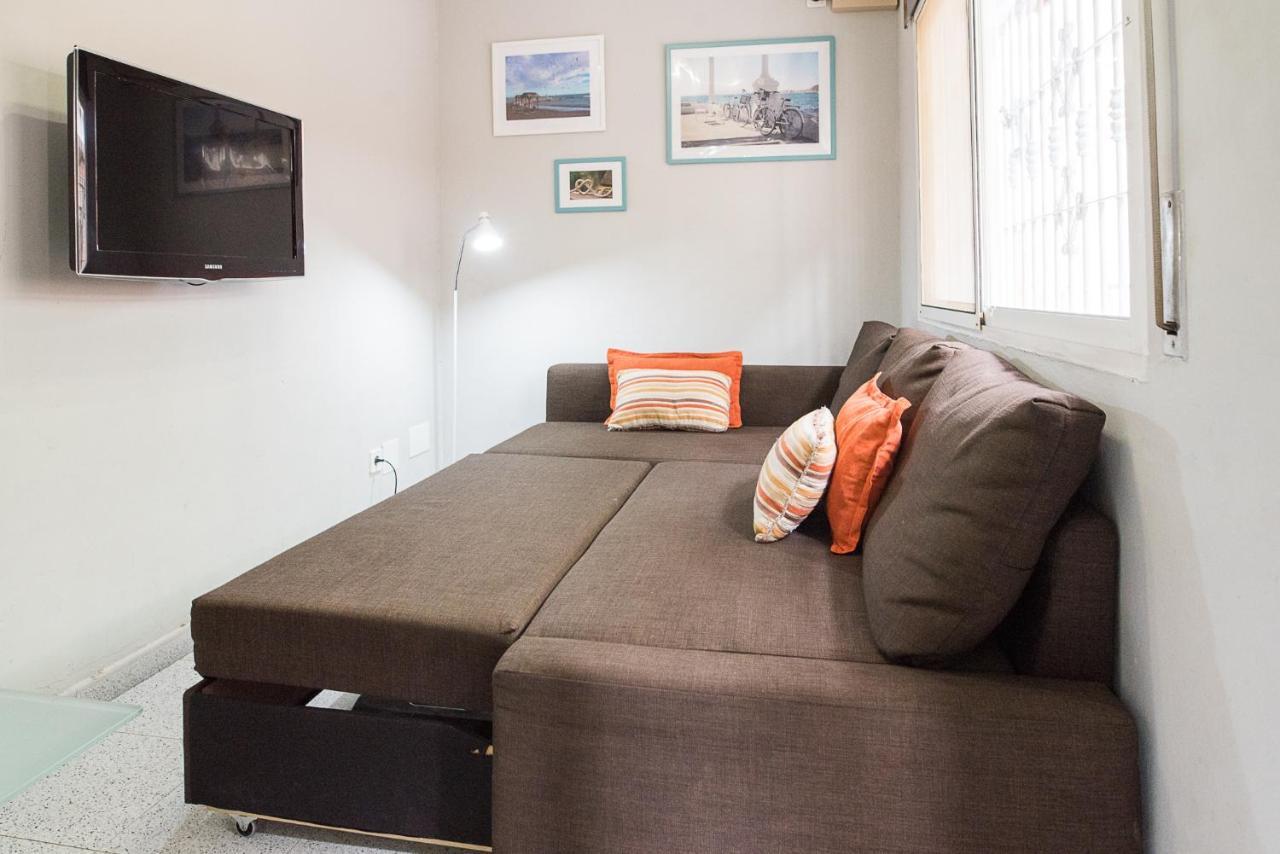 Malagaonbeach 1 - Two Bedrooms - Up To 3 People - 10 Meters Beach ภายนอก รูปภาพ