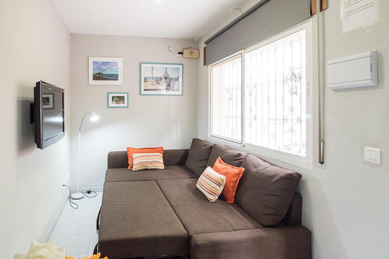 Malagaonbeach 1 - Two Bedrooms - Up To 3 People - 10 Meters Beach ภายนอก รูปภาพ